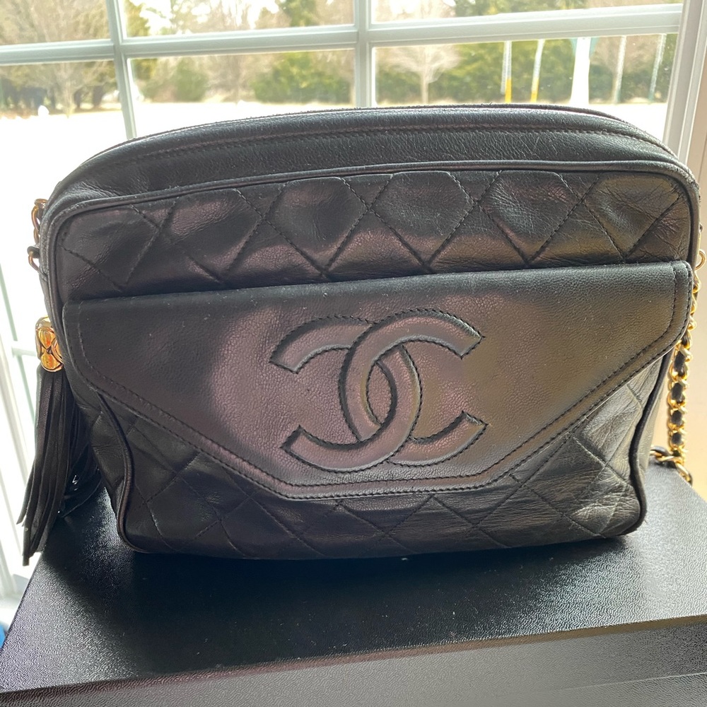 Chanel Vintage Black Lambskin Front Pocket Camera Bag × 1